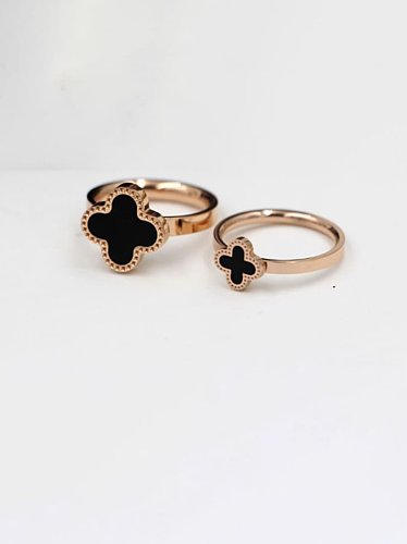 Titanium Shell Clover Minimalist Band Ring