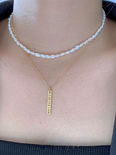 Geometrische, minimalistische, mehrsträngige Halskette mit Süßwasserperlen aus Titanstahl