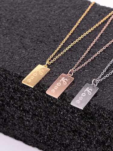Trend-Halskette mit Buchstaben aus Titan