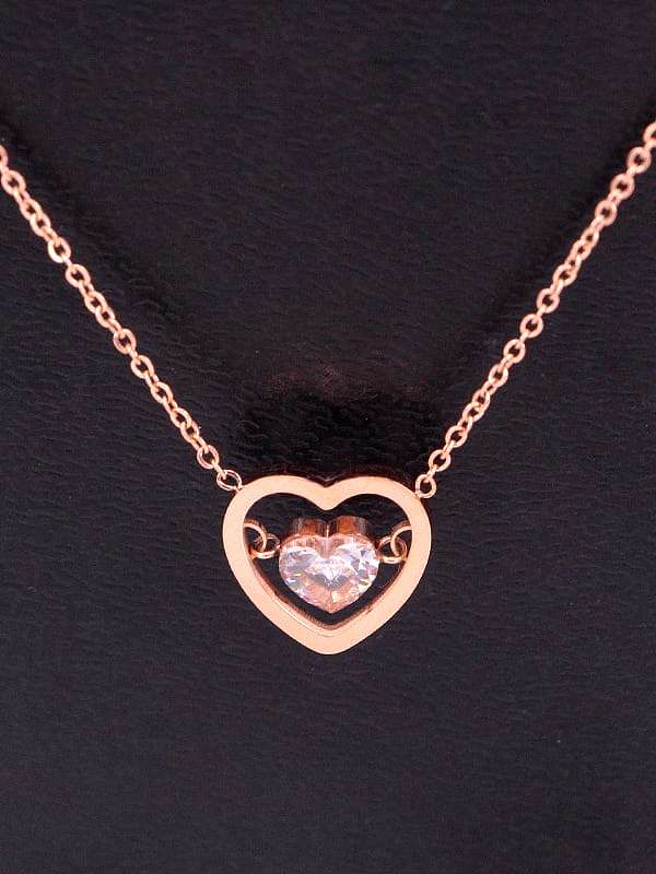 Zierliche Halskette aus Titan mit Zirkonia-Herzen