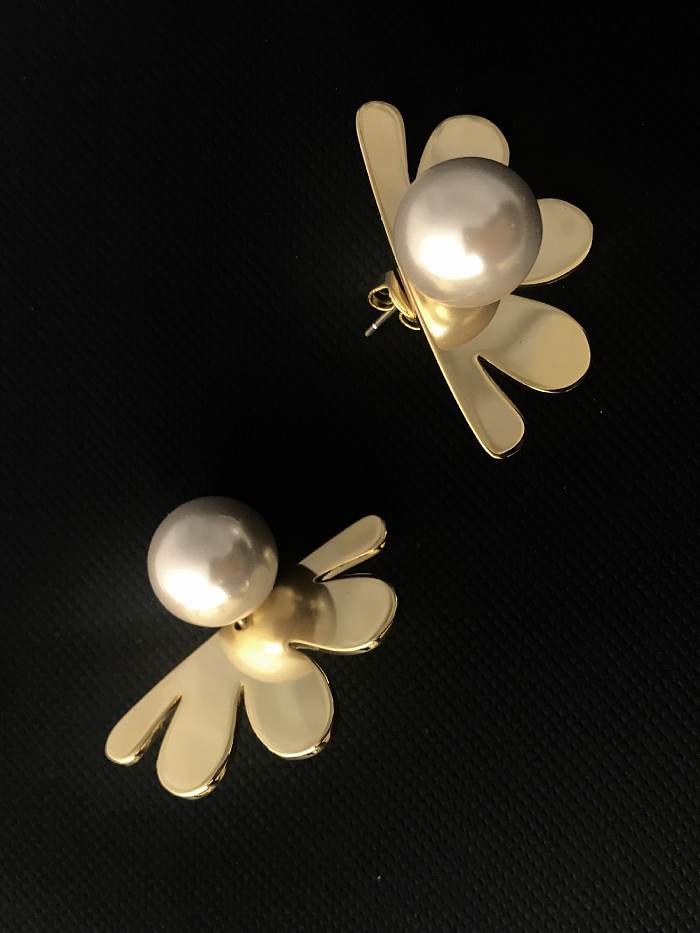 Copper Imitation Pearl White Flower Minimalist Removable Stud Earring
