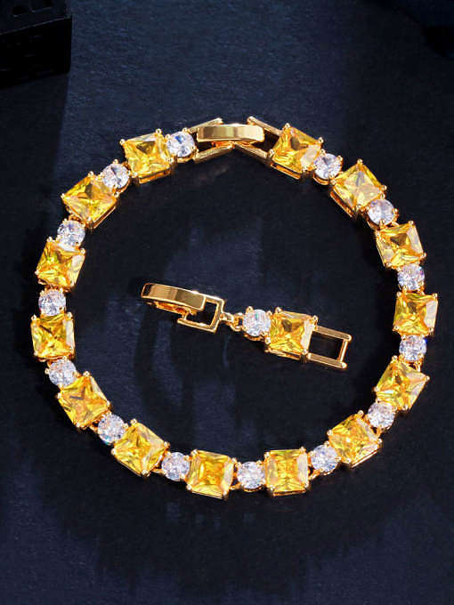 Bracelet de luxe géométrique en laiton et zircon cubique