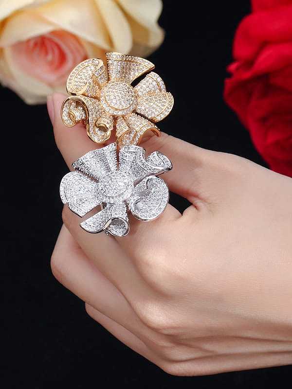 Luxus-Statement-Ring aus Messing mit Zirkonia-Blume