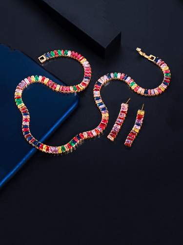 Messing Cubic Zirkonia Luxuriöses Quasten-Ohrring- und Halsketten-Set