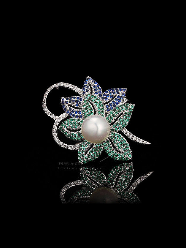 Flower Shaped Women Brooch