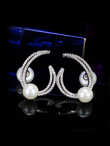 Perlen-Kronleuchter-Ohrring der süßen Temperament-Frauen