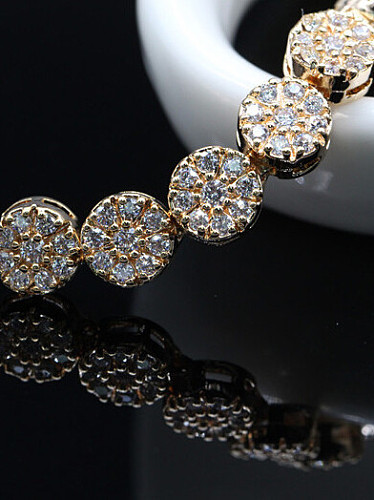 2018 Fashionable Flower Zircons Copper Bracelet
