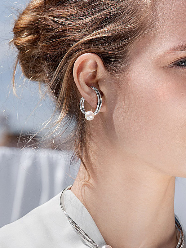 Sweet Temperament Women's Pearl Chandelier earring