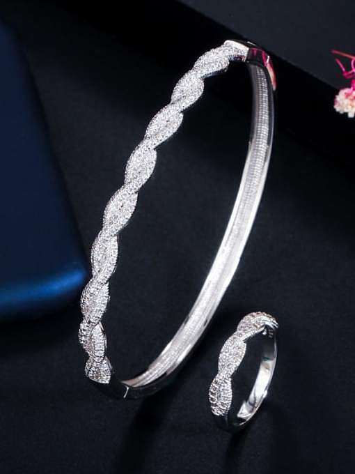 Conjunto de anéis e braceletes redondos luxuosos de zircônia cúbica de cobre