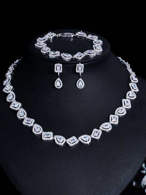 Messing Zirkonia Luxus Geometrische Ring Ohrring Armreif und Halskette Set