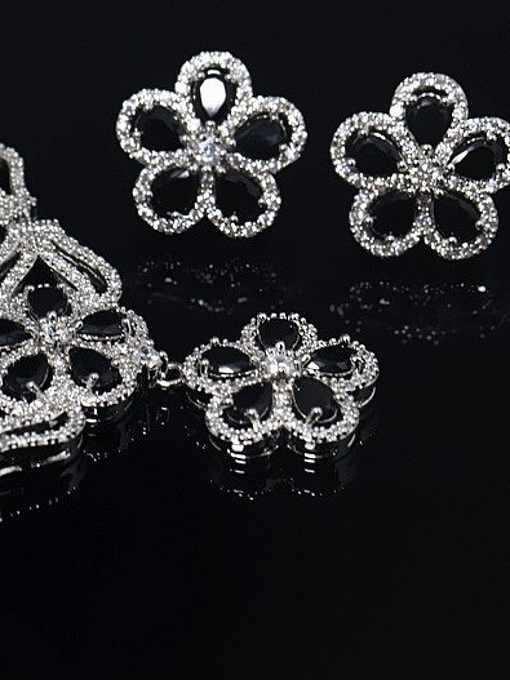 Flower Shaped Zircon Two Pieces Jewelry Set