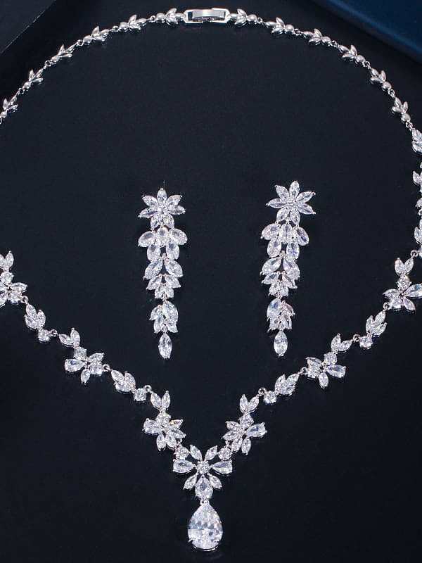 Kupfer Zirkonia Luxus Blumen Ohrring und Halskette Set