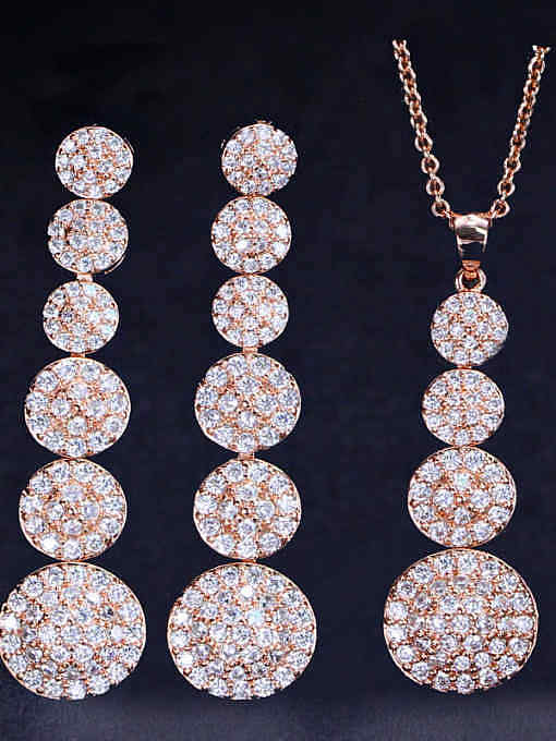 Klassisches geometrisches Ohrring- und Halsketten-Set aus Messing mit Zirkonia