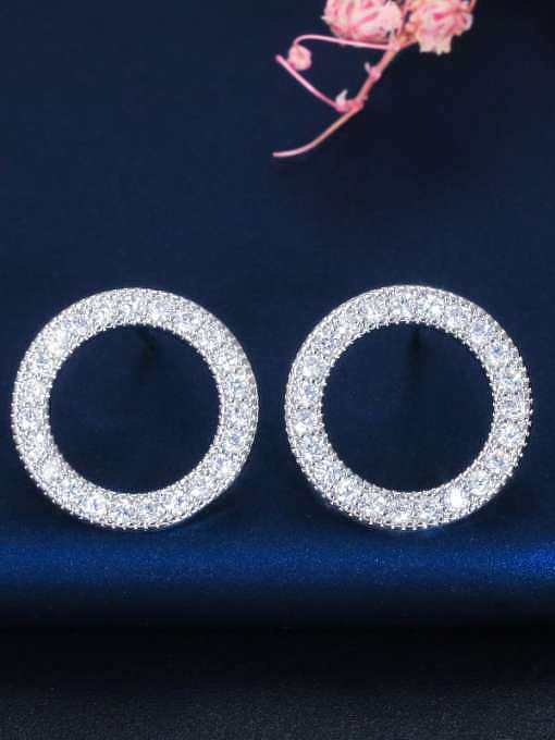 Boucles d'oreilles et collier ronds de luxe en laiton et zircon cubique