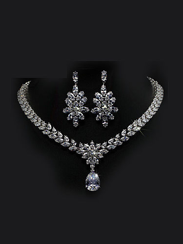 Noble Flower Shaped Two Pieces Jewelry Set