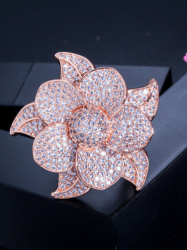 Cuivre avec zircon cubique bagues de déclaration de fleurs de luxe