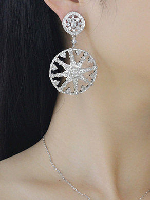 Platinum Plated Round Shaped Drop Chandelier earring
