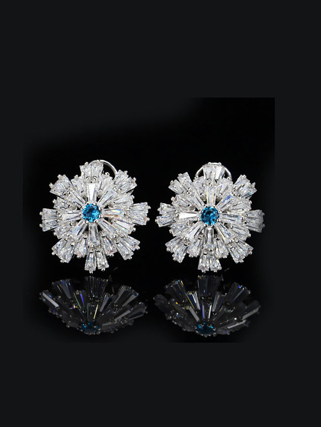 Snowflake Lovely Stud Cluster earring