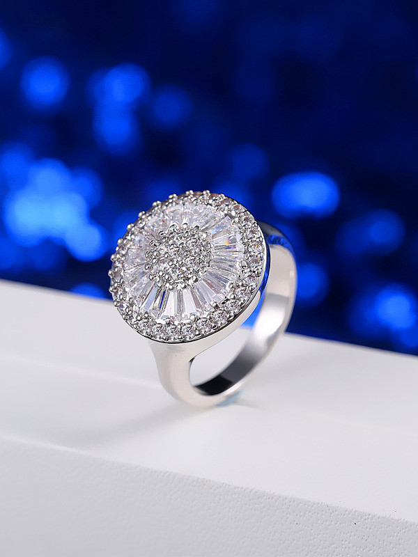 Fashion Simple Style Wedding Engagement Ring