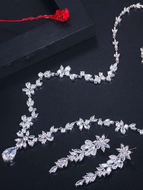 Kupfer Zirkonia Luxus Blumen Ohrring und Halskette Set