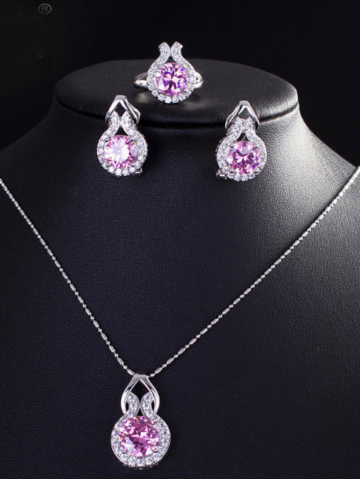 Conjunto de joias simples com três zircões luxuosos