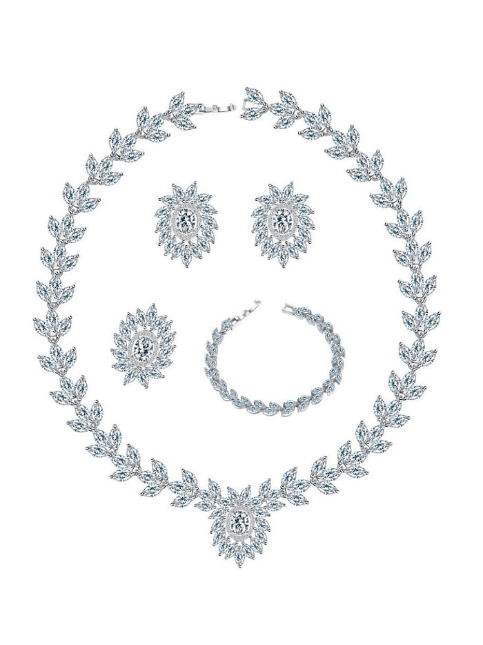 Conjunto de colar e pulseira de flor de luxo com zircônia cúbica de latão