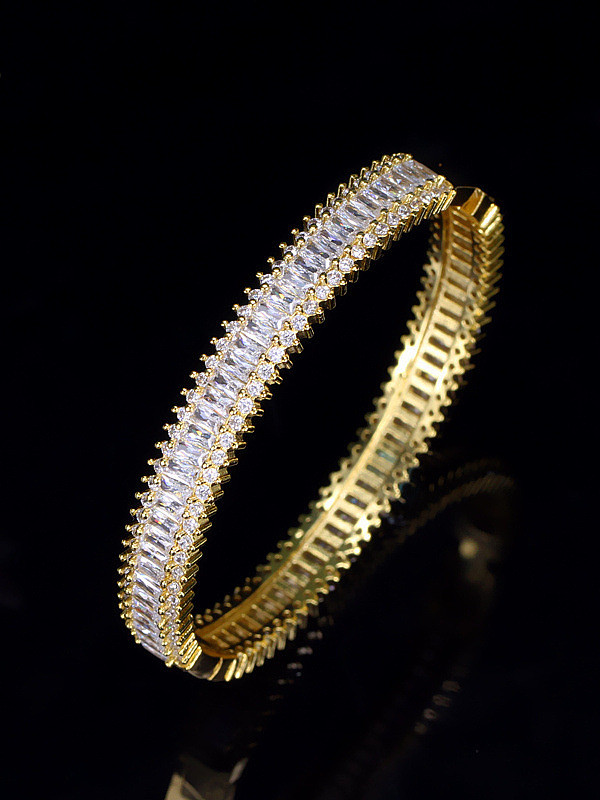 Bracelet en cuivre plaqué or avec micro pavé de zircons
