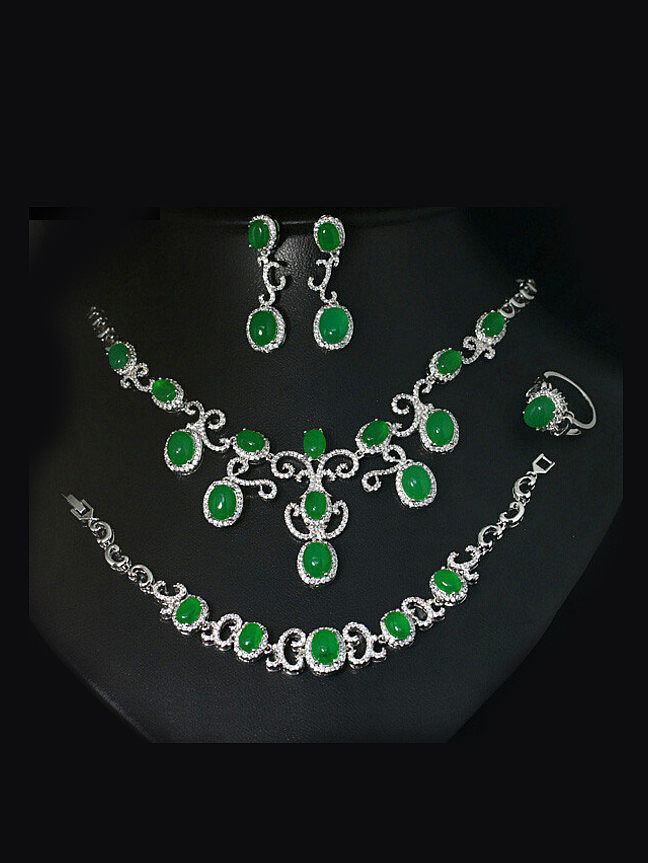 Conjunto de joias de jade malaio com quatro peças