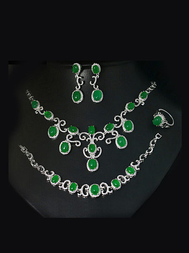 Conjunto de joyería de cuatro piezas de jade malayo