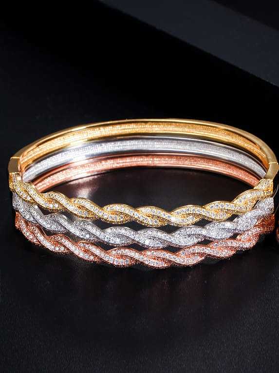 Ensemble bague et bracelet ronds de luxe en cuivre et zircon cubique