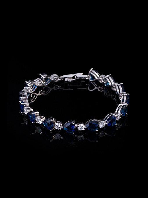 Exquisite Heart-shape AAA Zircon Bracelet
