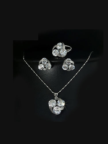 Ensemble de bijoux de luxe à trois zircons