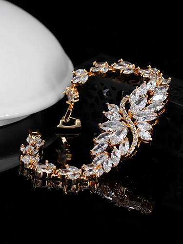 Exaggerate Zircons Copper Bracelet