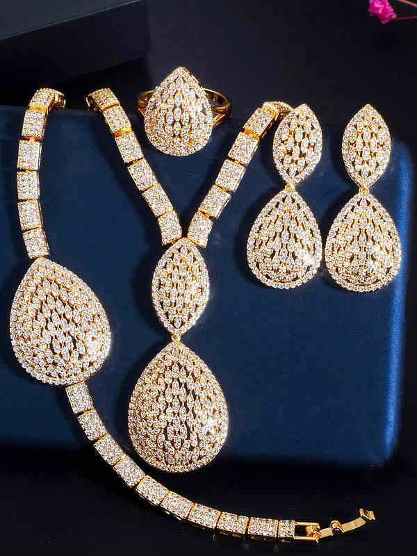 Conjunto de colar e pulseira de anel de luxo com zircônia cúbica de cobre e gota de água