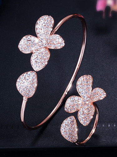 Cobre com zircônia cúbica flor de luxo 2 peças conjunto de joias anéis e pulseiras