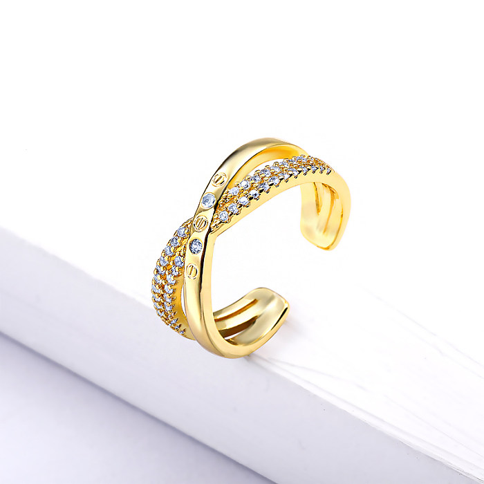 Anéis delicados com microconfiguração preenchidos com ouro 18k