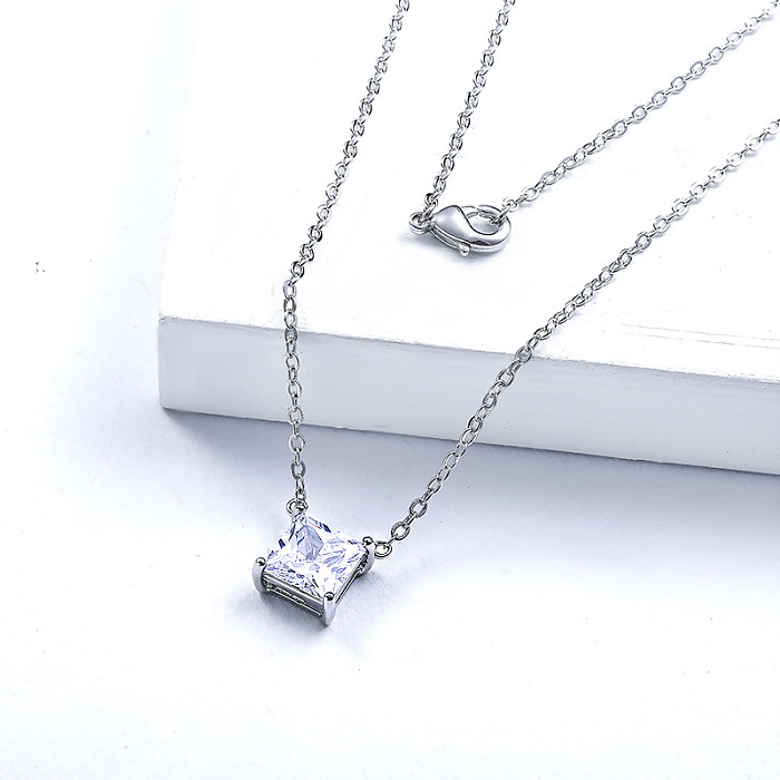 Collier avec pendentif en diamant et zircon cubique Ice Out Square