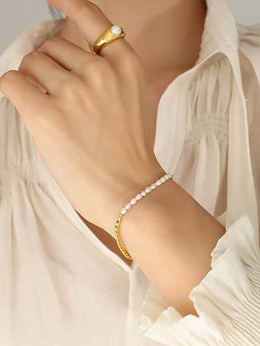 Bracelet de perles géométriques délicates en acier au titane avec perles d'eau douce