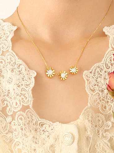Titanium Steel Rhinestone Flower Vintage Necklace