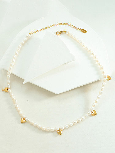 Minimalistische Halskette mit Herz aus Süßwasserperlen aus Titanstahl