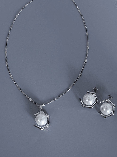 Edelstahl Imitationsperle Vintage geometrisches Ohrring- und Halsketten-Set mit e-beschichtetem wasserdichtem Material