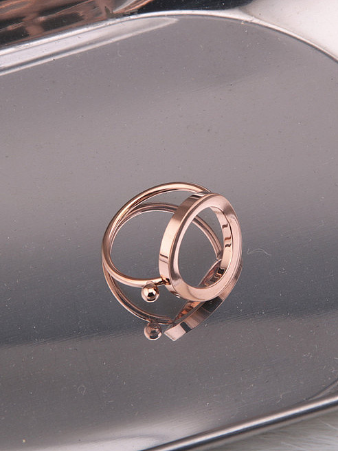 Art- und Weiseeinfacher Kreis-Frauen-Ring