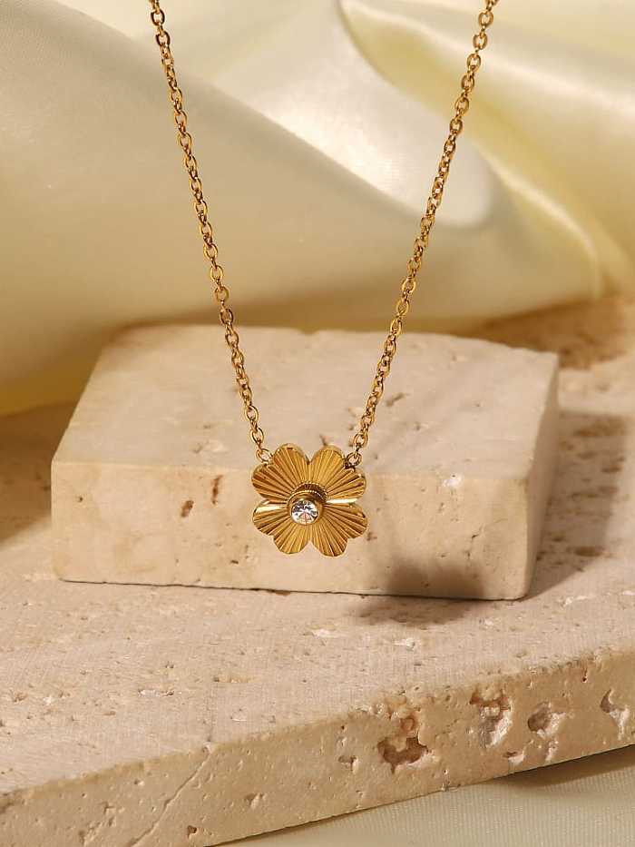 Stainless steel Flower Minimalist Necklace