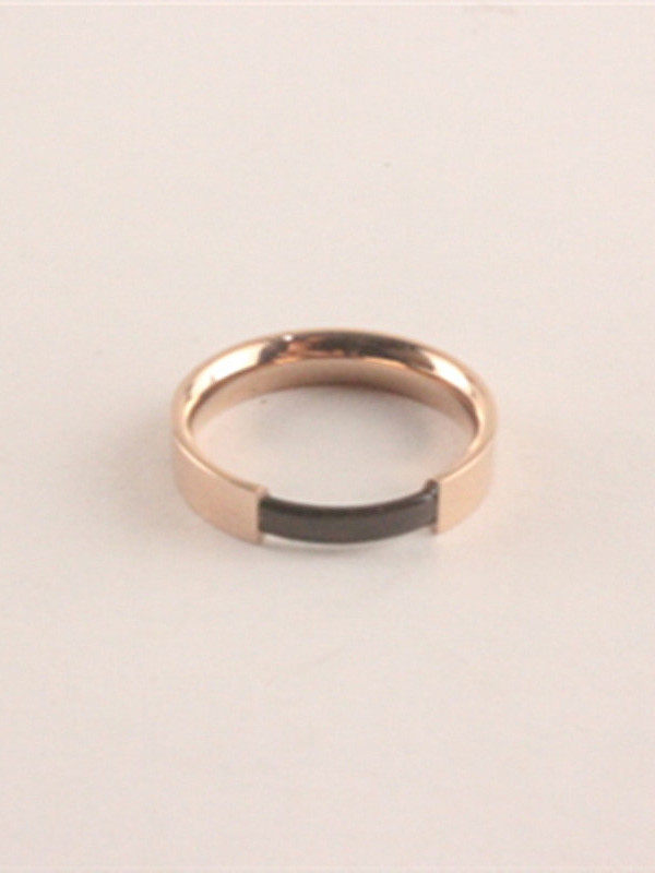 Black Ceramic Smooth Fashion Titanium Ring