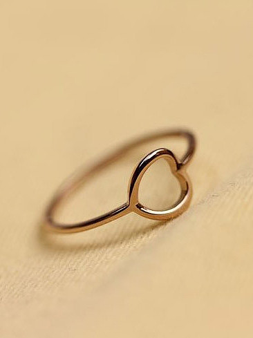 Hollow Heart Simple Titanium Ring