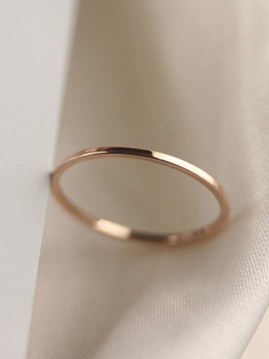 Simple Single Line Smooth Ring