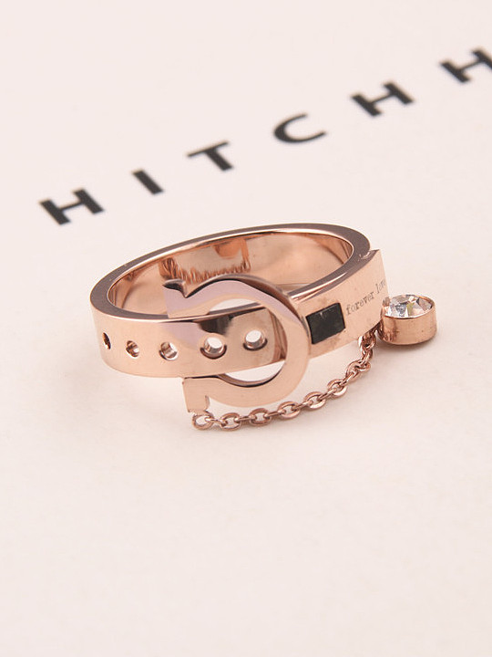 Creative Buckle Rose Gold Ring