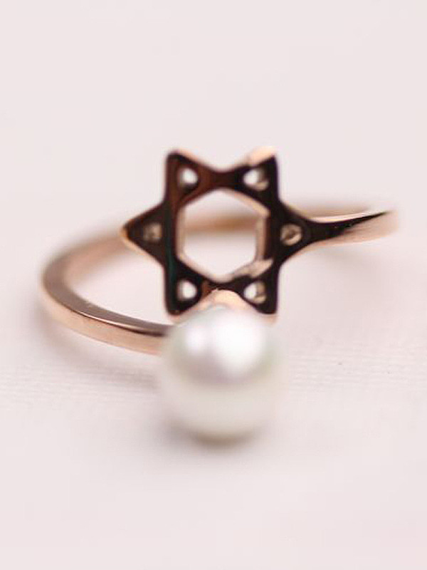 Star Pattern Artificial pearl Women Ring