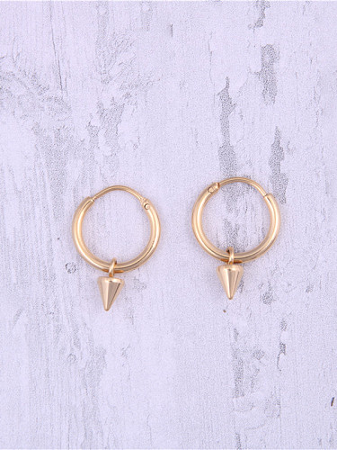 Boucles d'oreilles à tige géométrique en titane avec personnalité plaquée or