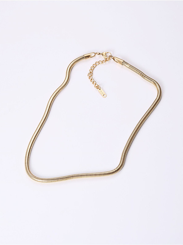 Titanio con collares de cadena de serpiente simplistas chapados en oro